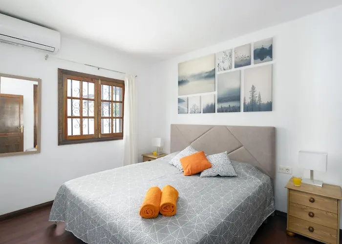 Sunny Side By * Puerto del Carmen (Lanzarote)