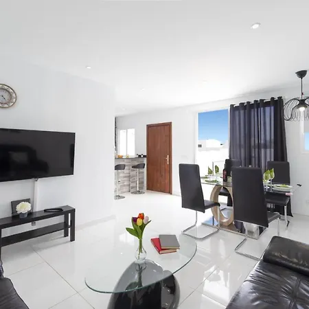 ヴィラ Sunny Side By *