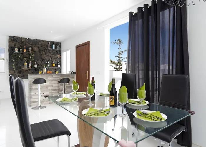 Sunny Side By * Puerto del Carmen (Lanzarote)